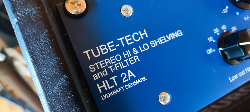 Tube-Tech HLT2A ecualizador estéreo a válvulas