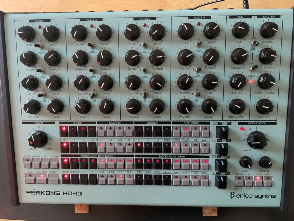Erica Synths Perkons HD-01 de segunda mano · Foto 5 de 5 · Valencia · 1450 €