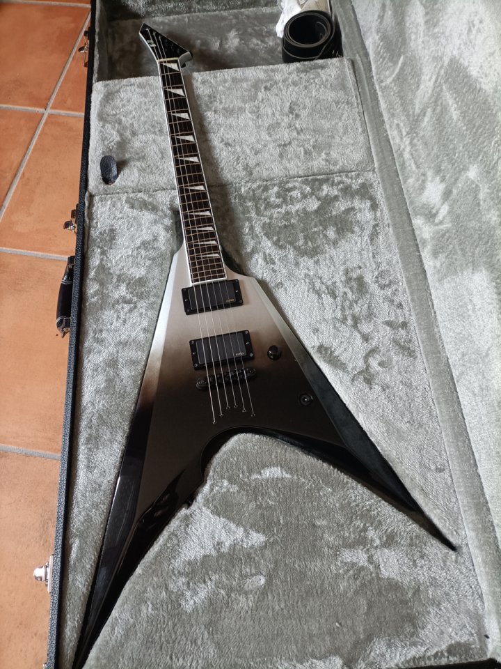 ESP E-II Arrow NT, Black Silver Fade