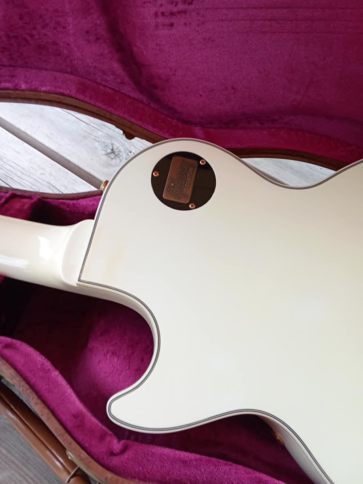 Gibson les Paul custom white alpine 2013 de segunda mano · Foto 6 de 6 · Asturias · 3900 €