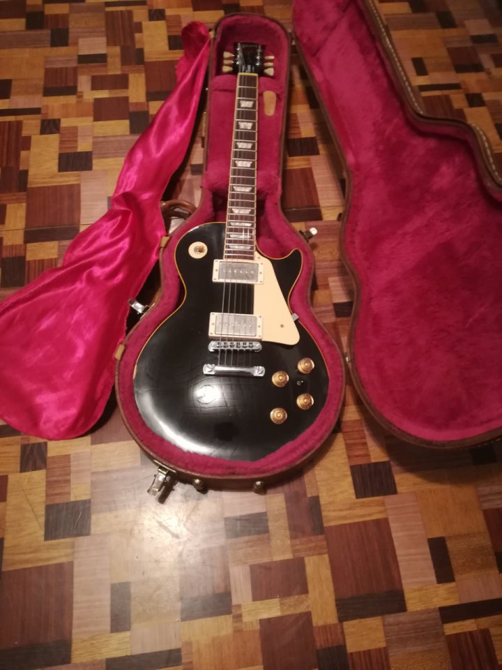 Gibson Les Paul Standard 1995 de segunda mano · Foto 1 de 10 · Valencia · 1900 €