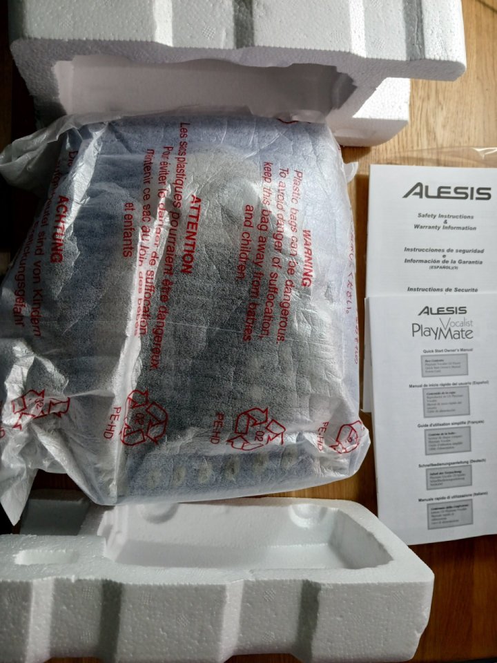 Alesis Playmate Vocalist Advanced CD Player de segunda mano · Foto 3 de 4 · Ciudad Real · 60 €