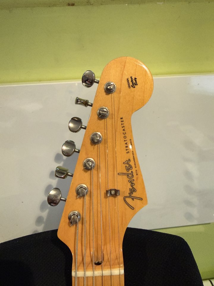 Fender JV Modified 50s Stratocaster HSS por Strato con Palorosa/Pauferro de segunda mano · Foto 5 de 10 · Madrid