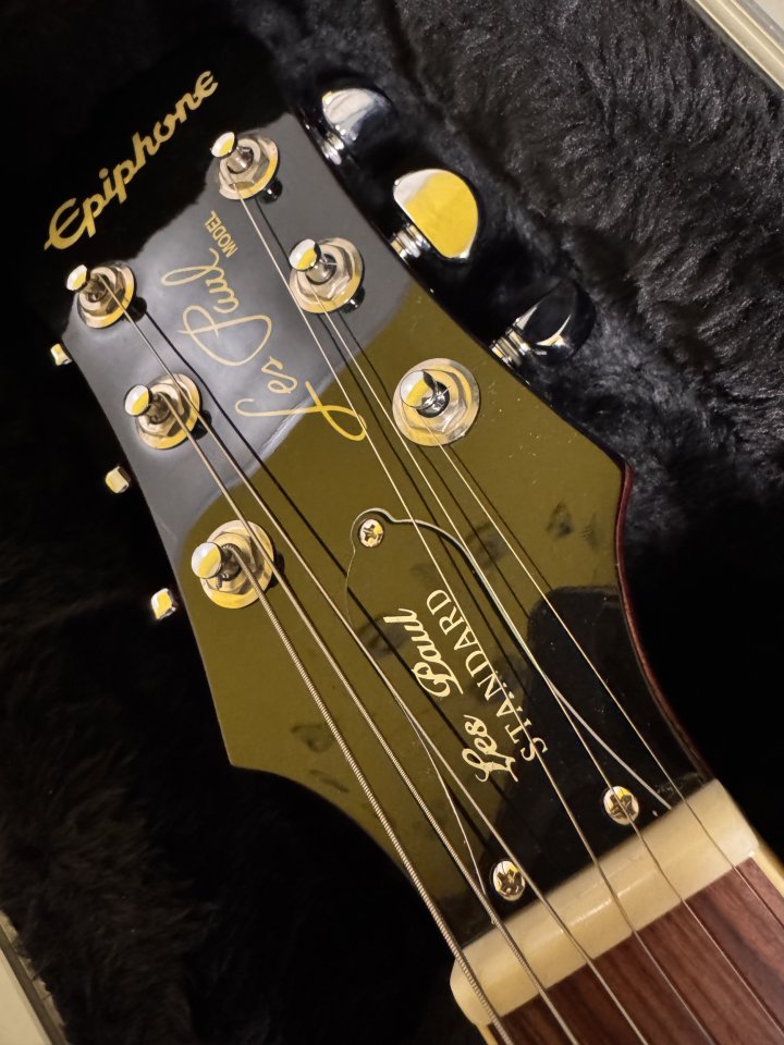Epiphone Les Paul Standard Gold Top de segunda mano · Foto 8 de 8 · Madrid · 1150 €