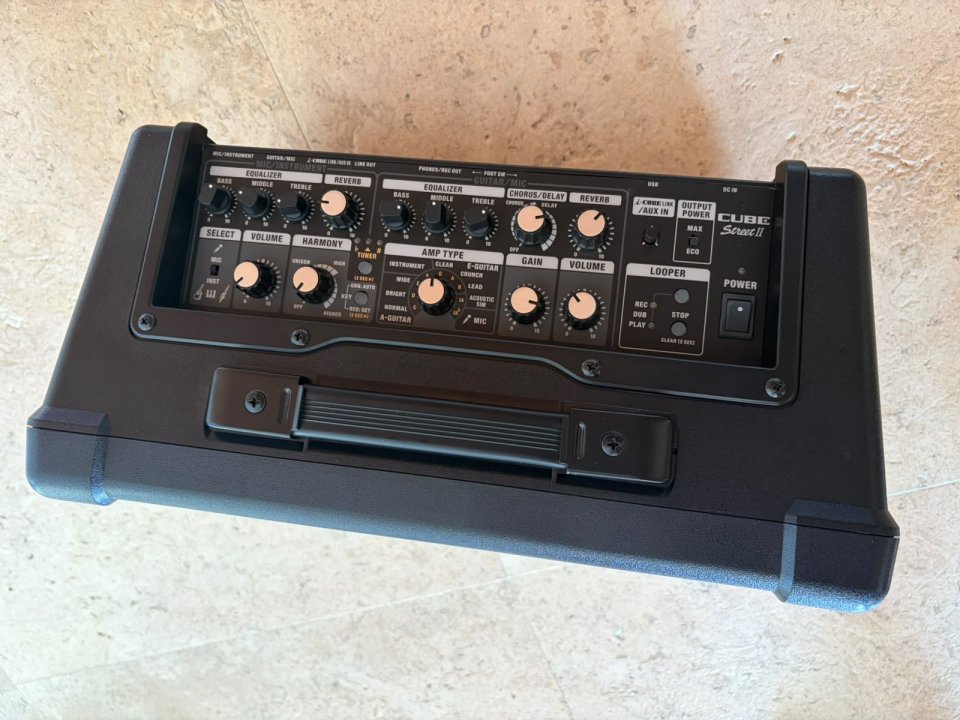 Amplificador Roland Street Cube II de segunda mano · Foto 3 de 5 · Illes Balears · 200 €