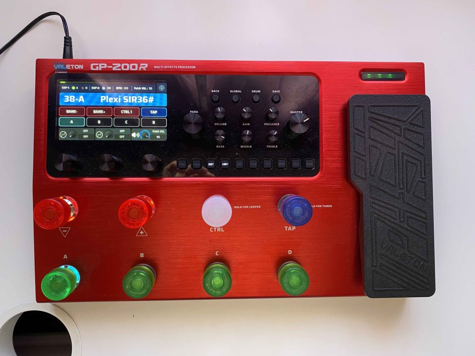 Pedalera Valeton GP200R Nueva