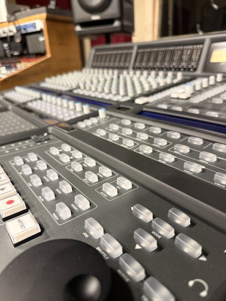 Mesa SSL Matrix II nueva de segunda mano · Foto 4 de 4 · Barcelona · 12000 €
