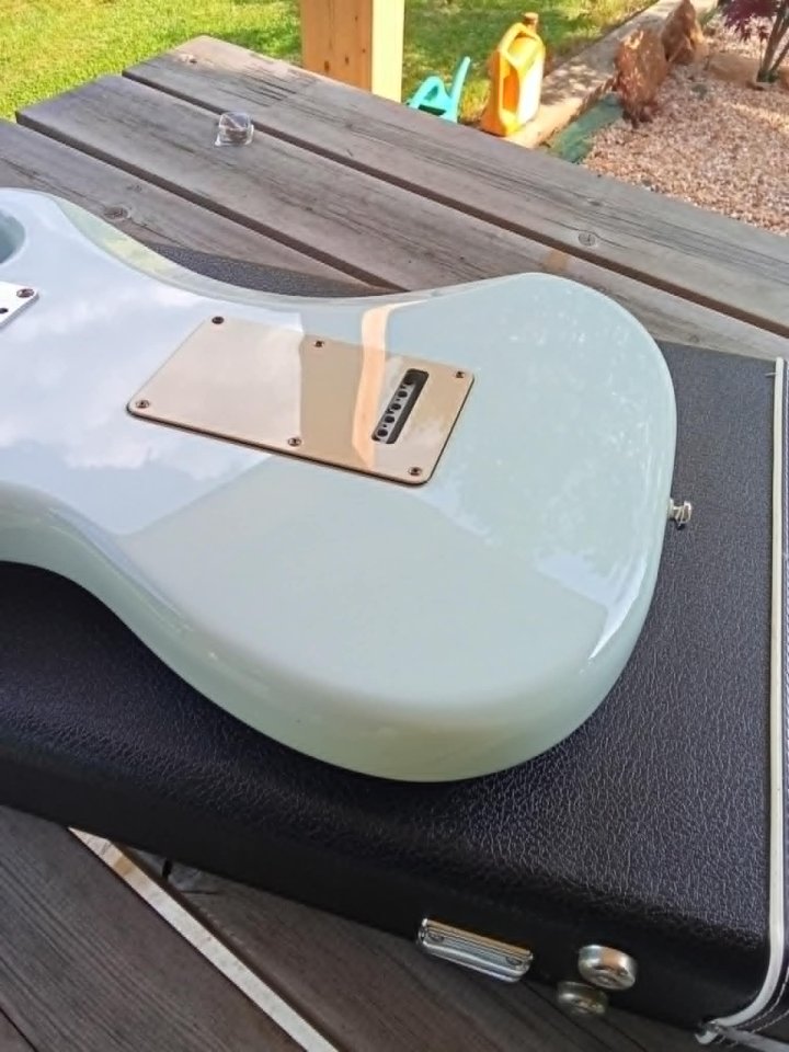 Fender stratocaster 50 aniversario USA de segunda mano · Foto 2 de 5 · Asturias · 1500 €