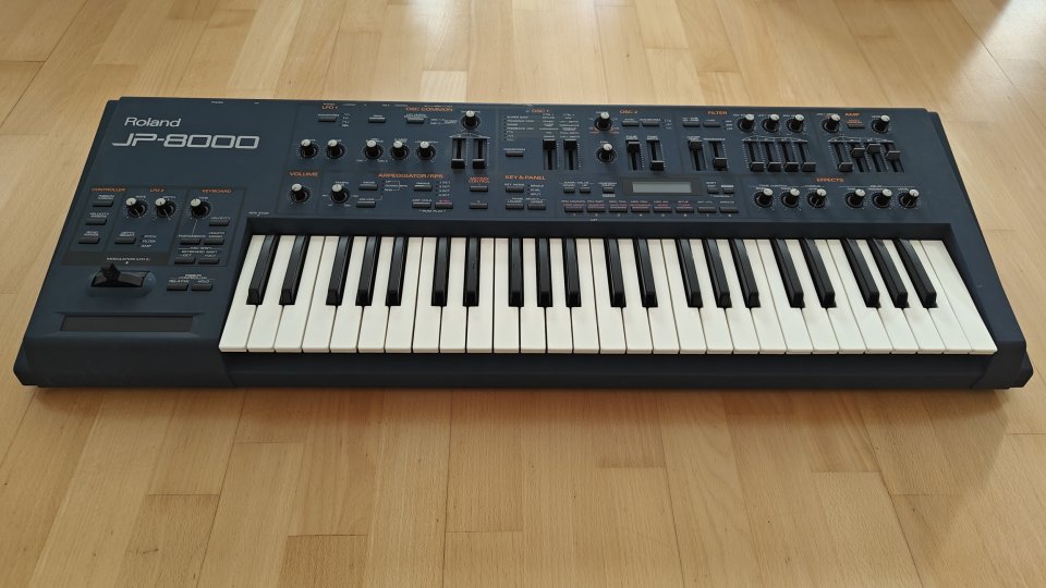 Roland JP-8000 — Sintetizador Virtual Analog de segunda mano · Foto 3 de 9 · Navarra · 900 €