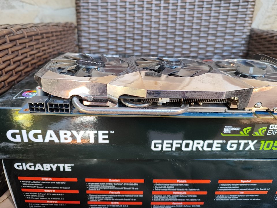 Cambio tres Nvidia GTX por Ampli o Multiefectos de segunda mano · Foto 4 de 6 · Málaga