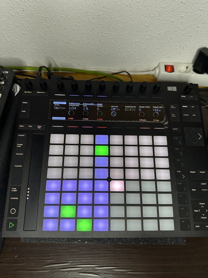 ABLETON PUSH 2 de segunda mano · Foto 6 de 10 · Huesca · 330 €