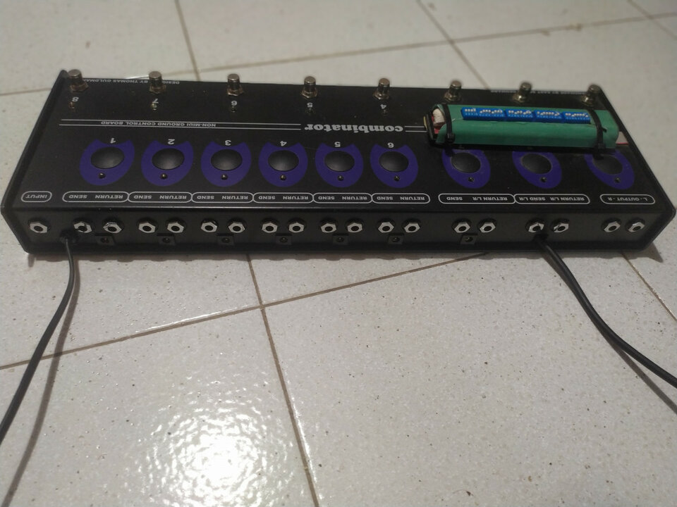 Carl Martin Combinator - conmutador programable de lazos de efecto