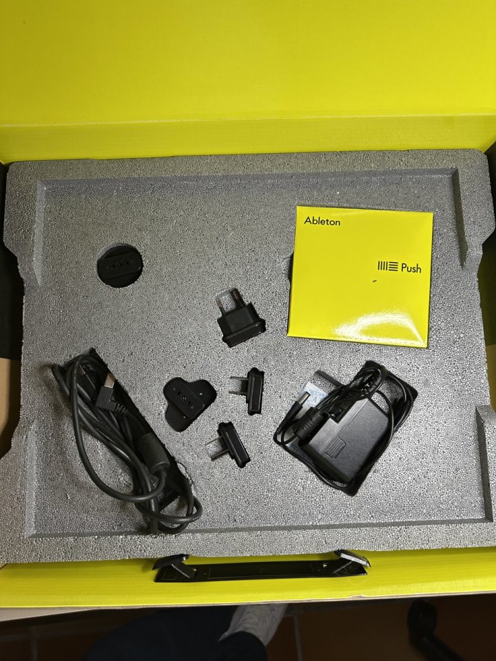 ABLETON PUSH 2 de segunda mano · Foto 7 de 10 · Huesca · 330 €