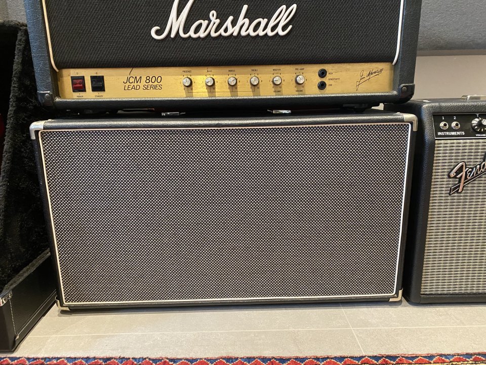 Pantalla 2x12 beteramp