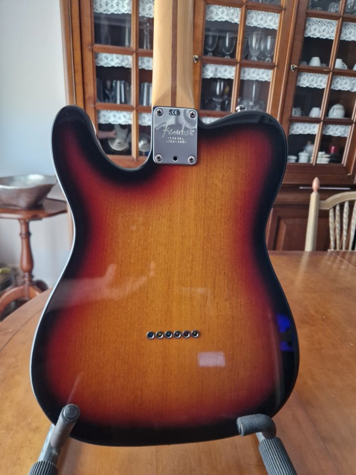 Fender American Standard Telecaster 1998 - 3-Color Sunburst + Case de segunda mano · Foto 6 de 10 · Bizkaia · 1250 €