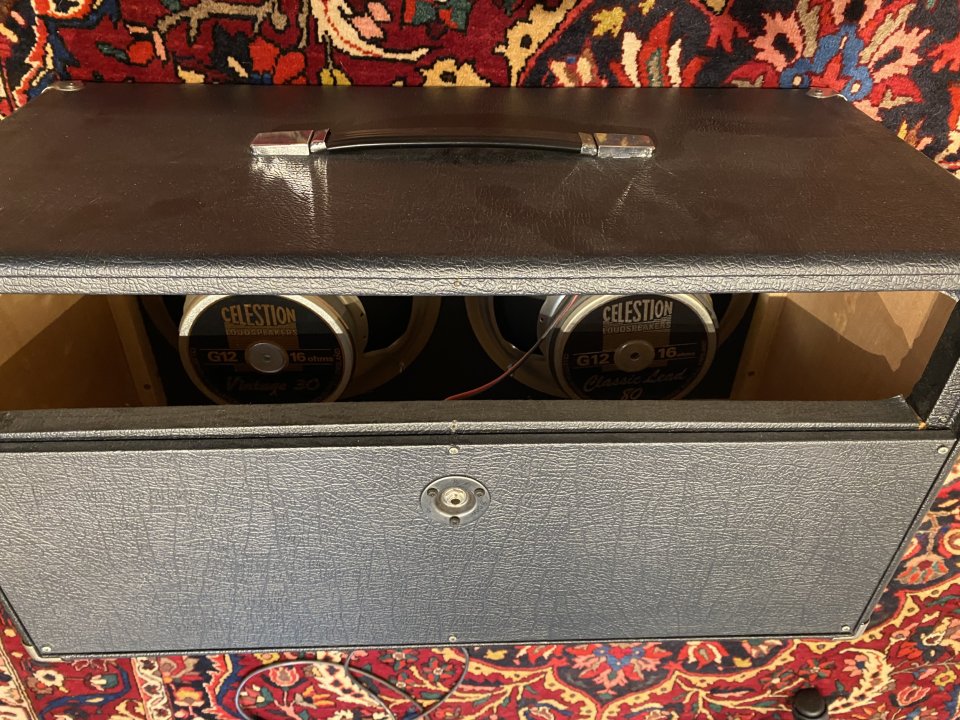 Pantalla 2x12 beteramp