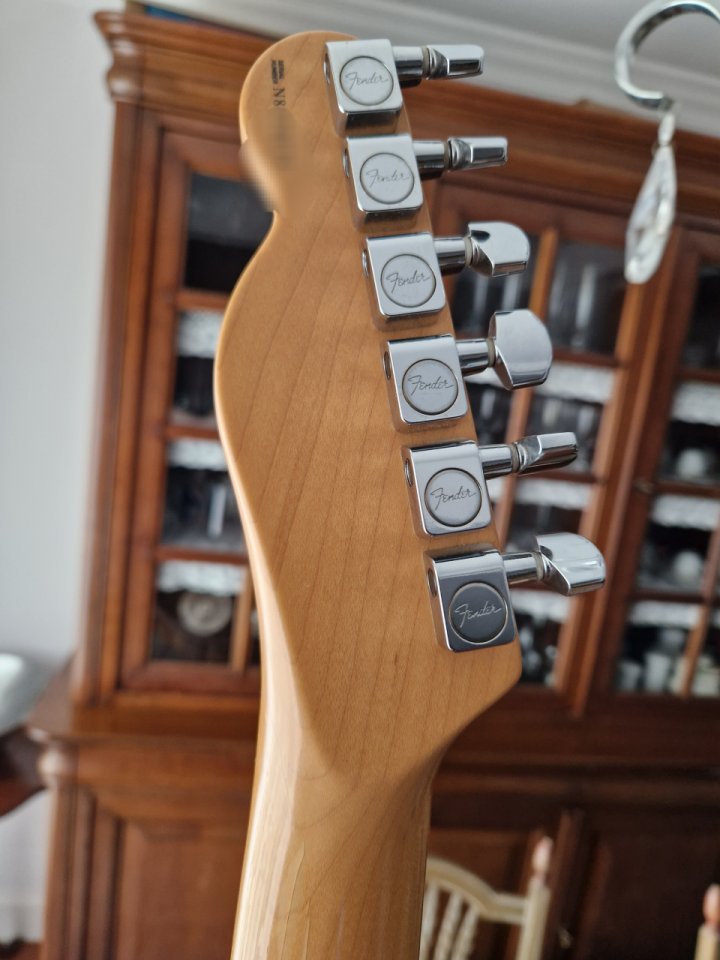 Fender American Standard Telecaster 1998 - 3-Color Sunburst + Case de segunda mano · Foto 7 de 10 · Bizkaia · 1250 €