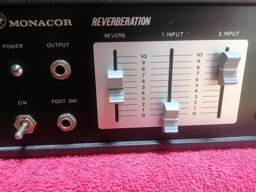 Reverberacion a muelles Monacor REV-25 de segunda mano · Foto 2 de 3 · Bizkaia · 200 €