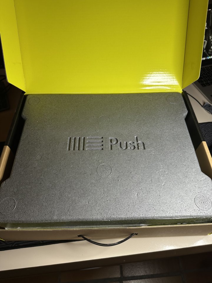 ABLETON PUSH 2 de segunda mano · Foto 9 de 10 · Huesca · 330 €