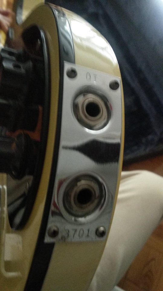 Bajo Rickenbacker 4001 de 1977