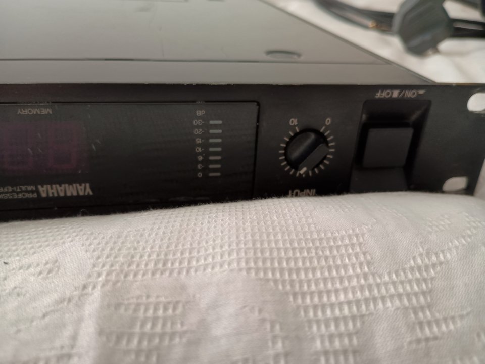 Yamaha SPX900 Mítico Rack Vintage de segunda mano · Foto 1 de 8 · Madrid · 150 €