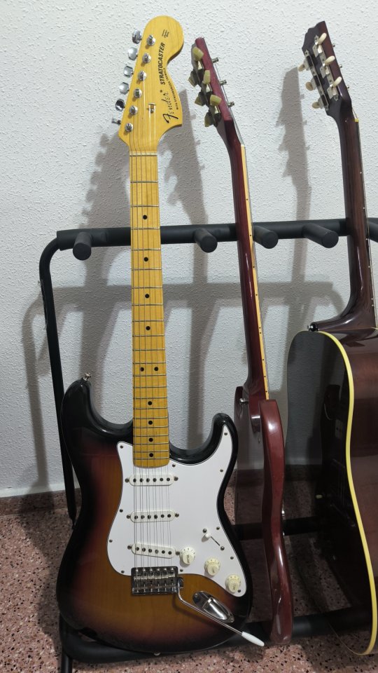 Fender Stratocaster Japan - REBAJA!