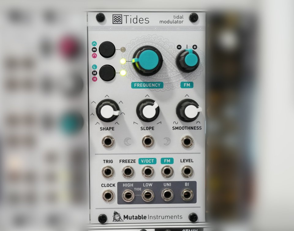Mutable Instruments Tides V1 (Módulo Eurorack)