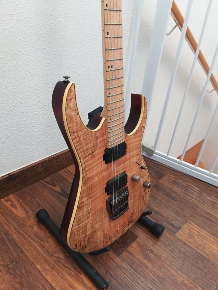 Ibanez premium RG721MSM de segunda mano · Foto 3 de 5 · Murcia · 500 €