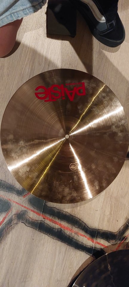 Vendo platos paiste 2002, signature.. de segunda mano · Foto 10 de 10 · Burgos · 300 €