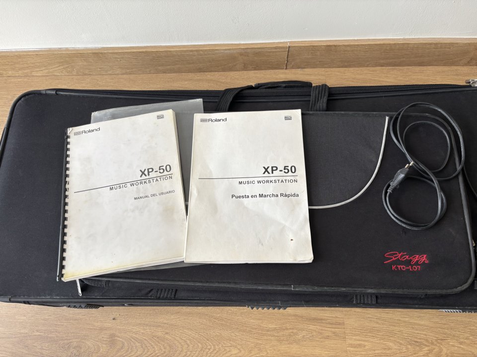 Roland XP50 con maleta de segunda mano · Foto 8 de 9 · Cantabria · 250 €