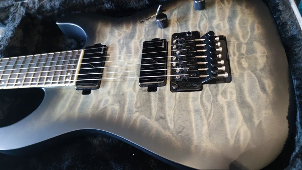 ESP LTD M-1007B QM charcoal burst satín 7 cuerdas. de segunda mano · Foto 1 de 10 · Badajoz · 1500 €