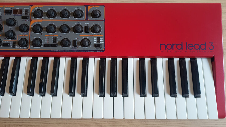 Nord Lead 3 (Estado de colección)