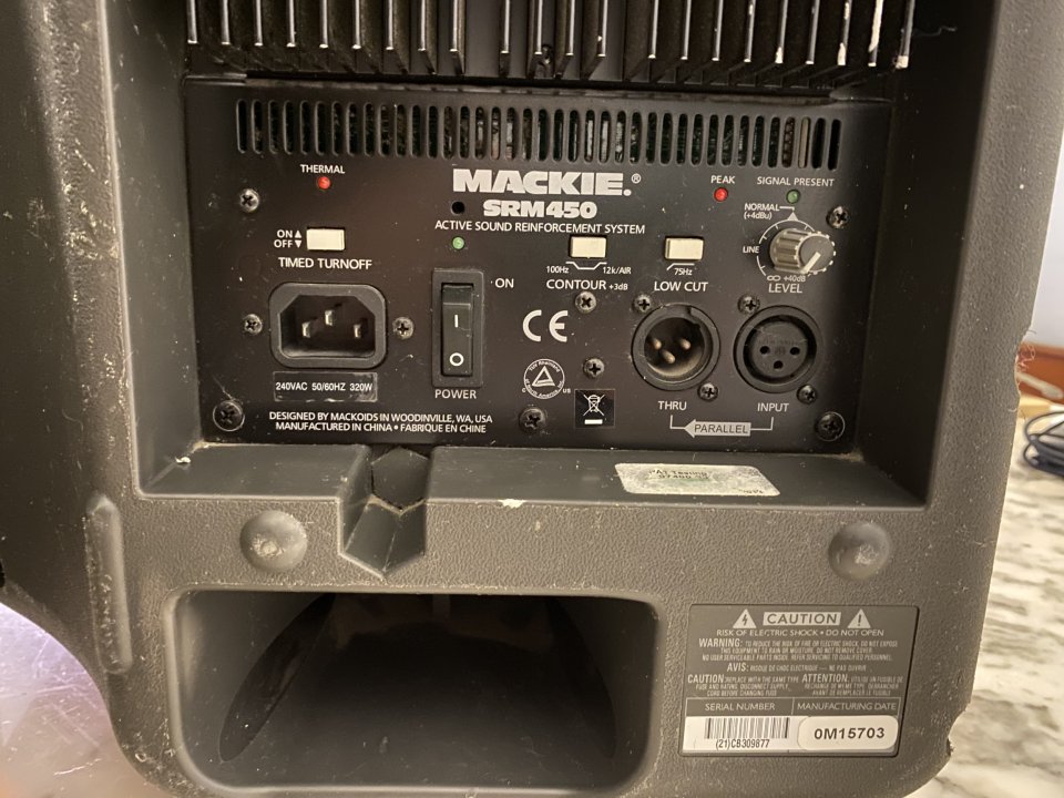 Pareja Mackie SRM450 Activas – Funcionamiento perfecto – Muy buen estado de segunda mano · Foto 5 de 8 · Madrid · 620 €