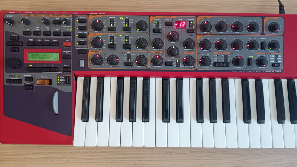 Nord Lead 3 (Estado de colección)