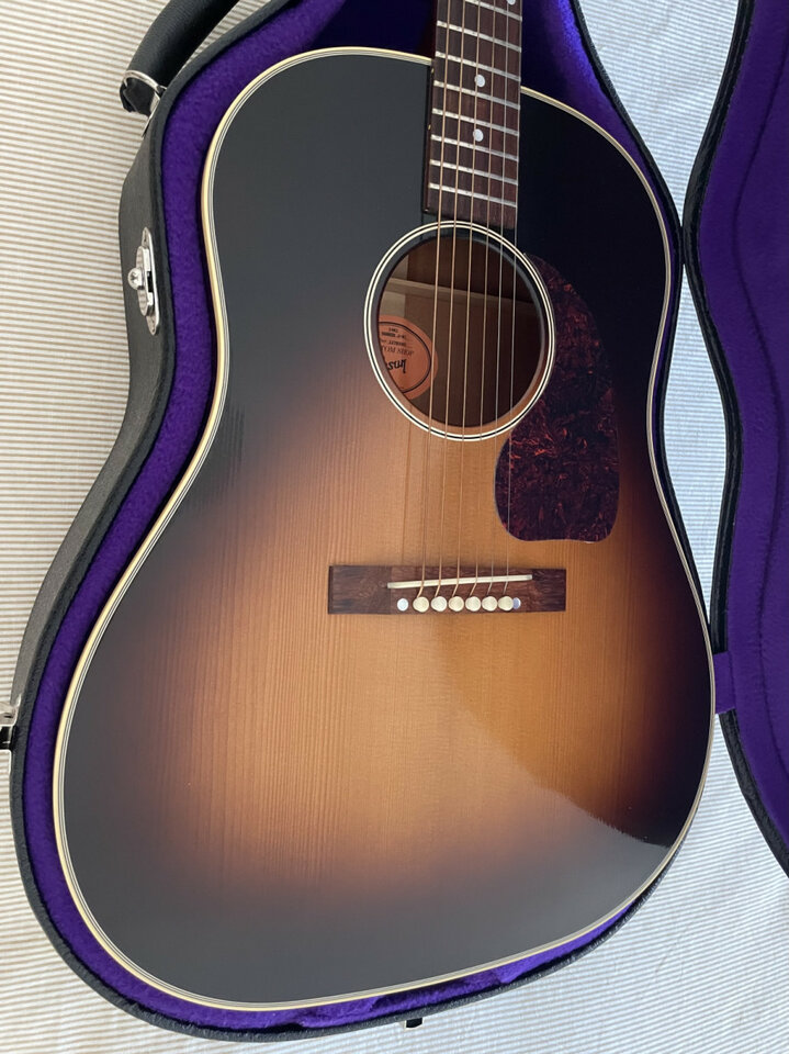 Gibson 1942 Banner J-45 VS