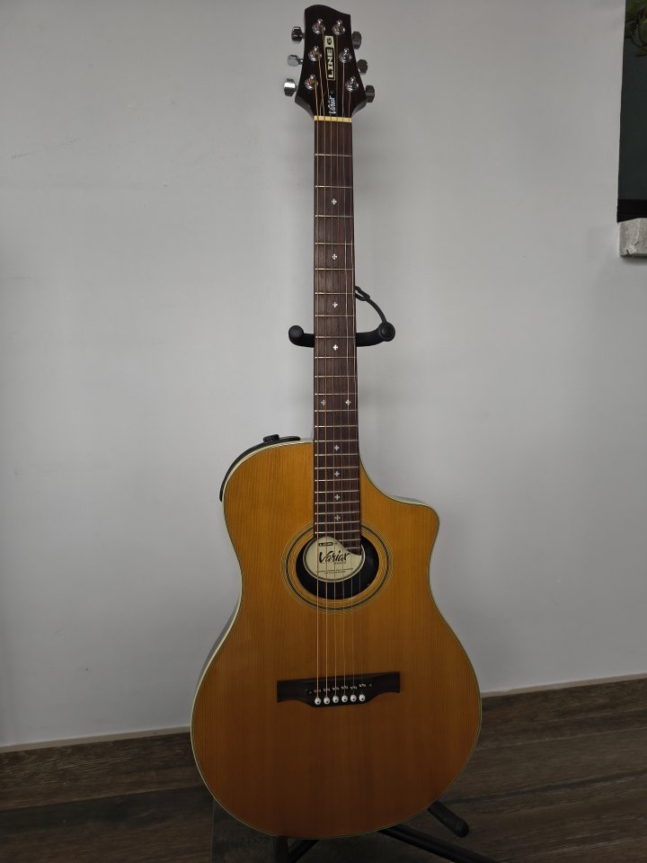 VENDO Line6 Variax 700 Acoustic. 600€ “NO CAMBIOS”