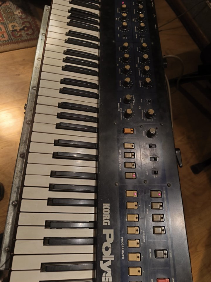 Korg Polysix con Midi