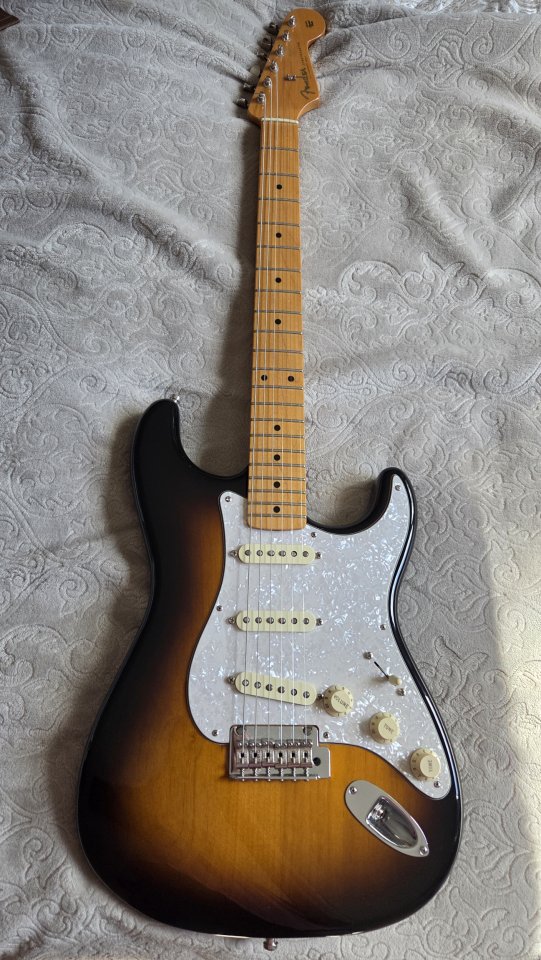Fender classic player 50s Stratocaster de segunda mano · Foto 1 de 10 · Madrid · 690 €