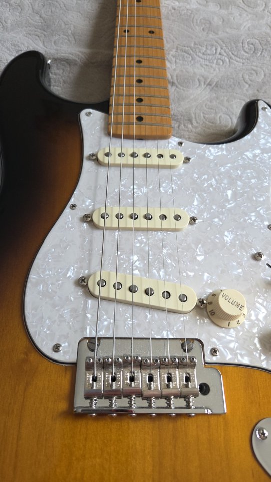 Fender classic player 50s Stratocaster de segunda mano · Foto 2 de 10 · Madrid · 690 €
