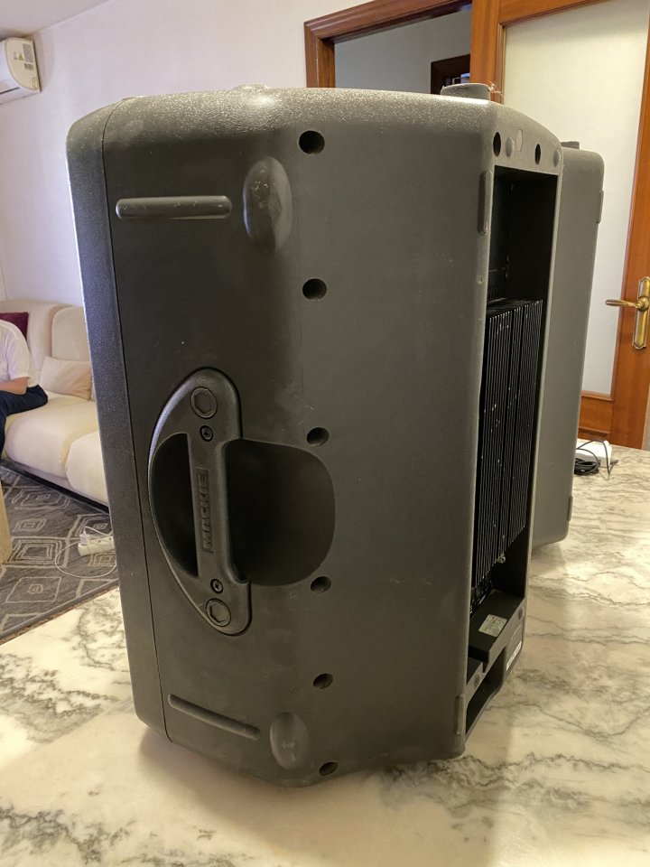 Pareja Mackie SRM450 Activas – Funcionamiento perfecto – Muy buen estado de segunda mano · Foto 8 de 8 · Madrid · 620 €