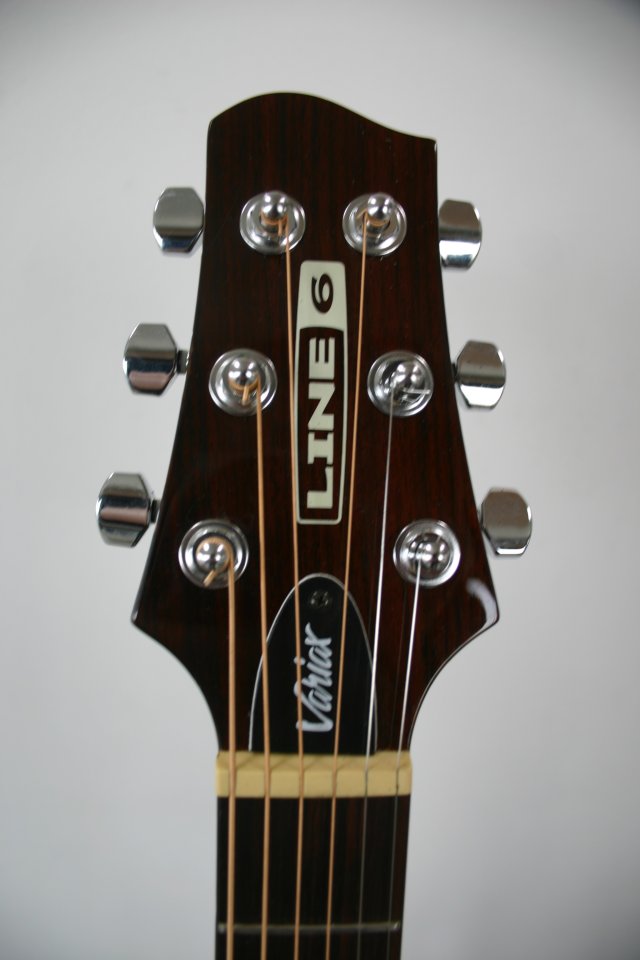 VENDO Line6 Variax 700 Acoustic. 600€ “NO CAMBIOS”