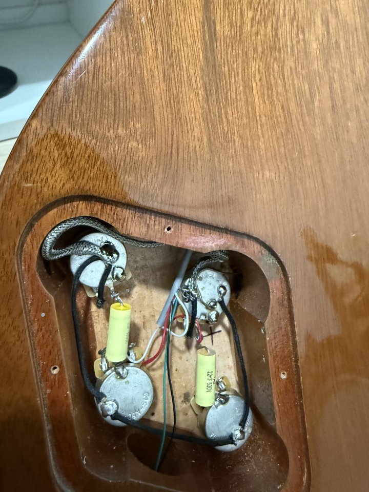 Gibson Les Paul Traditional Plus 2009 /opción Custombuckers de segunda mano · Foto 7 de 10 · Valencia · 1950 €