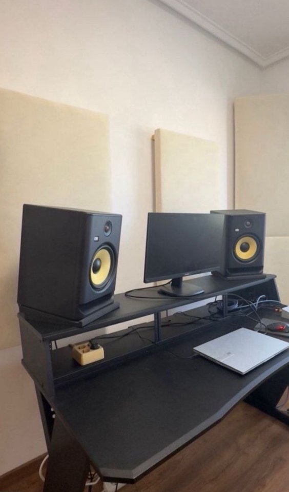 KRK Rokit RP8 G5 - monitores de estudio de segunda mano · Foto 1 de 3 · Alicante · 480 €