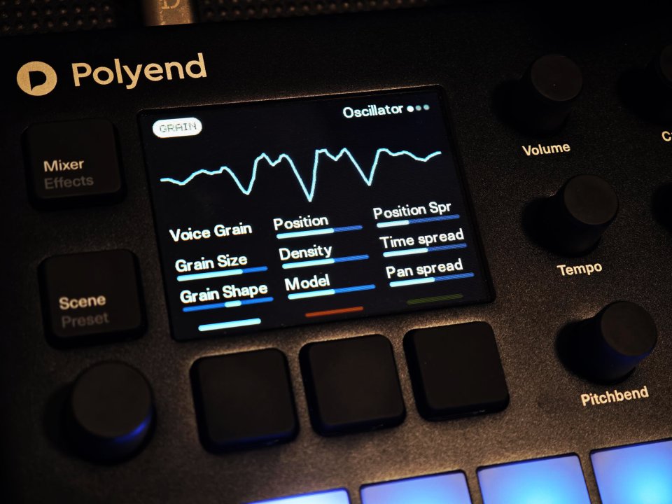 Sintetizador Polyend Synth en garantía.