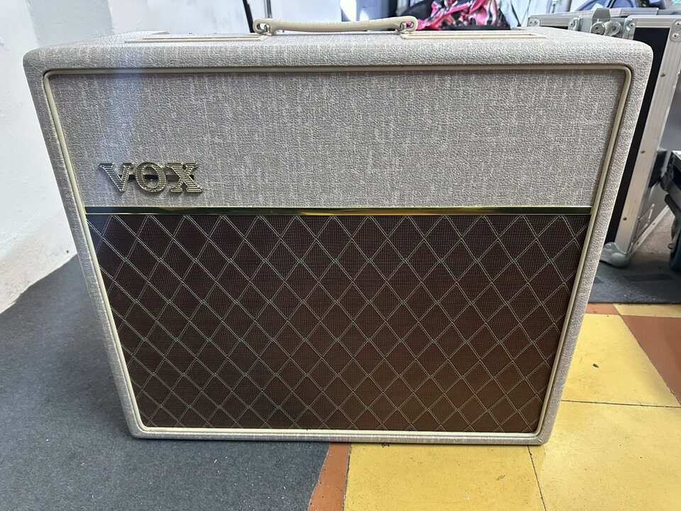 Vox Ac15 HW1 + Flightcase
