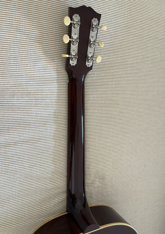 Gibson 1942 Banner J-45 VS