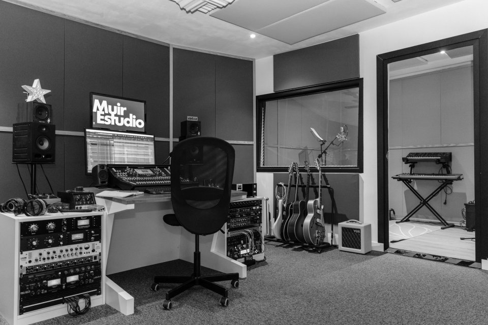 MUIR ESTUDIO - Estudio de grabación (Donostia) de segunda mano · Foto 1 de 10 · Gipuzkoa