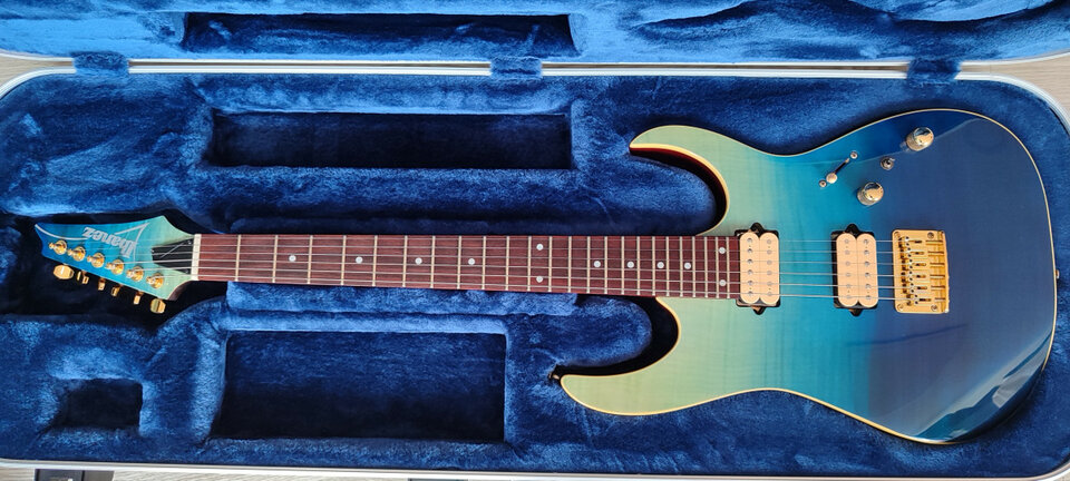 IBANEZ rg 421 mejorada y maleta