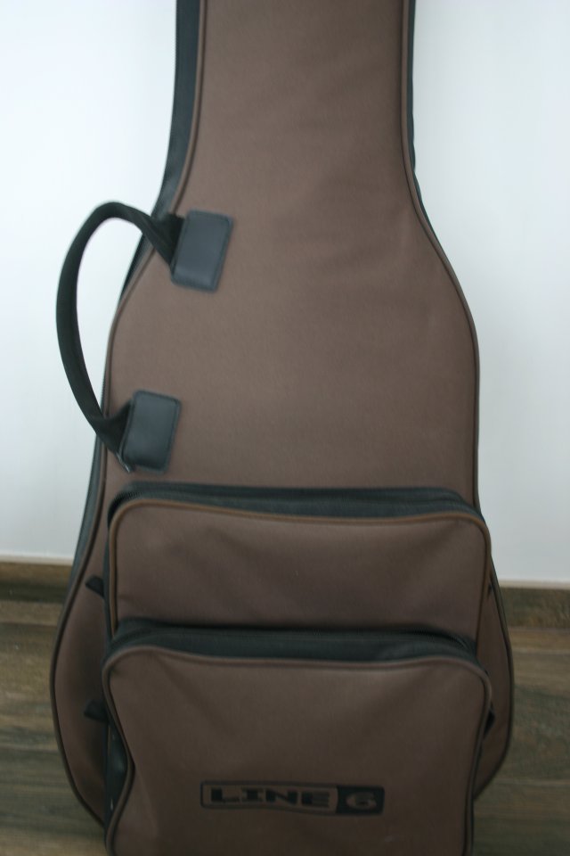 VENDO Line6 Variax 700 Acoustic. 600€ “NO CAMBIOS”