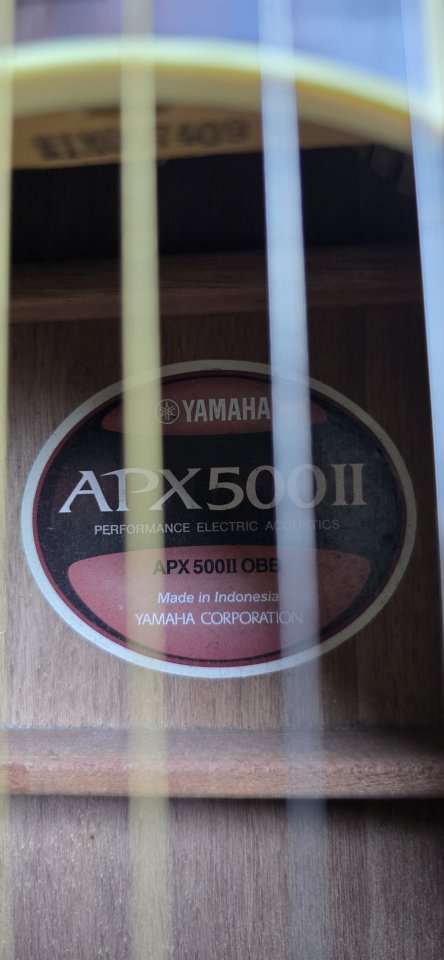 Yamaha APX500II de segunda mano · Foto 3 de 10 · Madrid · 175 €